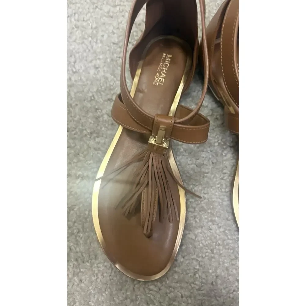 Michael Kors Winslow Flat Leather Tassel Sandals ✨size 6